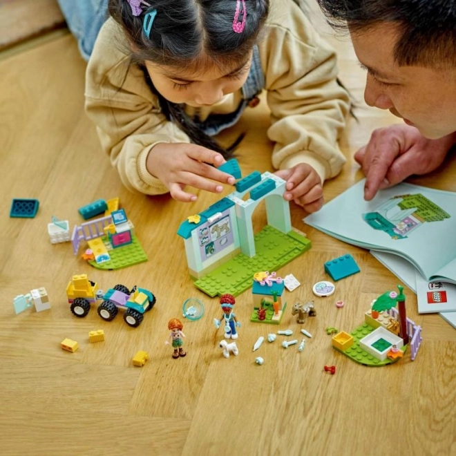 LEGO® Friends 42632 Dyrlægeklinik til gårddyr