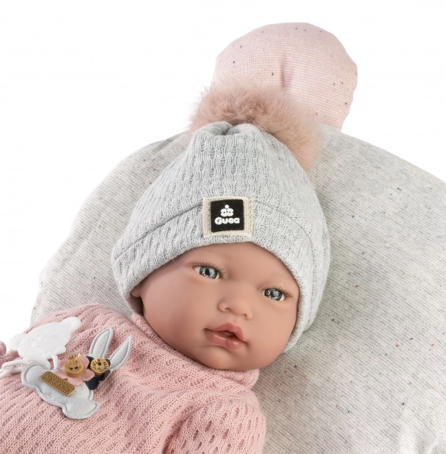 Guca 957 NEUS - realistisk dukke baby med lyde og blødt stoflegeme - 38 cm
