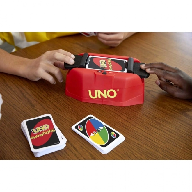 Spil UNO Showdown