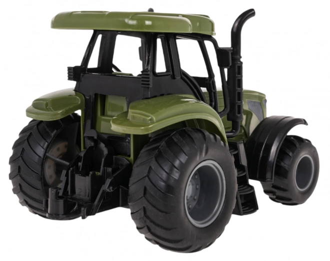Gård med traktor + tilbehør