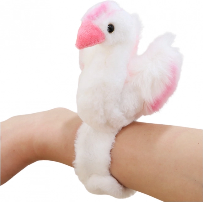 Plys-svane på armbånd