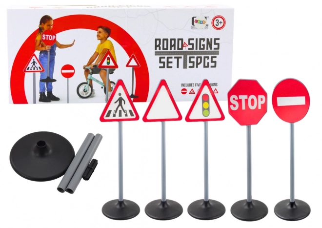 Sæt af trafikskilte til undervisning 5 stk 70 cm