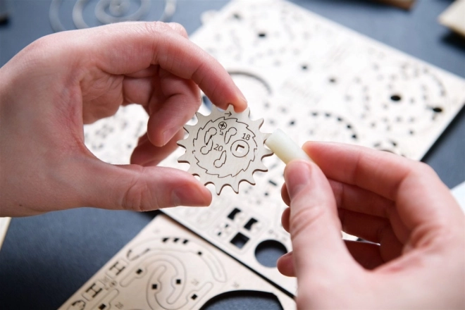 Ugears 3D mekanisk træpuslespil Gyldne Snitch, Harry Potter
