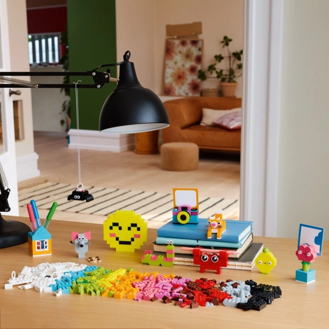 LEGO® Classic 11042 Kreativ glædeboks
