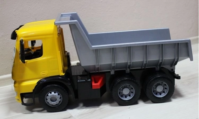 Stor børnedumper med blokering