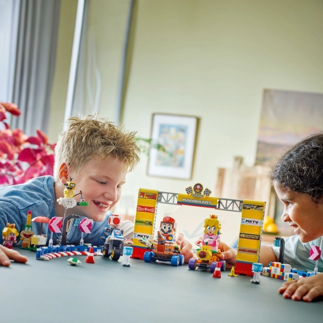 LEGO Super Mario Baby Peach og Grand Prix sæt