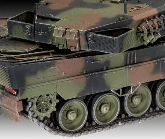 Plastikmodel Leopard 2A6/A6NL