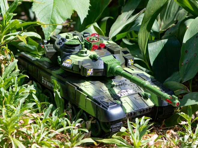 RC tank med fjernbetjening 2,4 GHz skovkamuflage