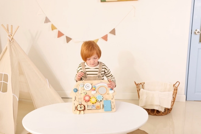 Aktivitetsbræt Løveungens hus fra 2Kids Toys