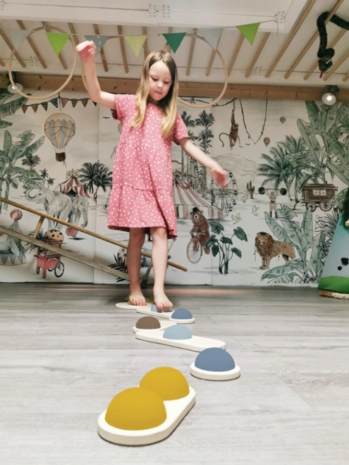 small foot balance- og eventyrsten