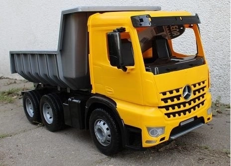 Stor børnedumper med blokering