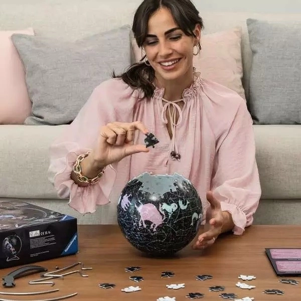 RAVENSBURGER Lysende puzzleball Stjerneglobus 190 stykker