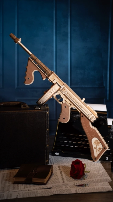 RoboTime 3D Træ Mekanisk Puslespil Tommygun