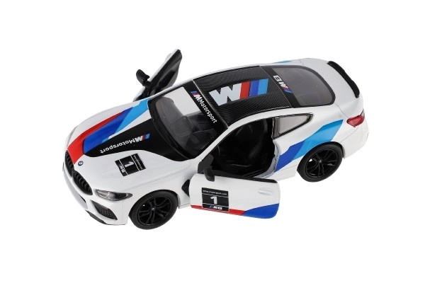 Auto Kinsmart BMW M8 Competition Coupé 1:38 metal/plast 12,5cm 4 farver med træk til tilbagegående 12 stk i kassen