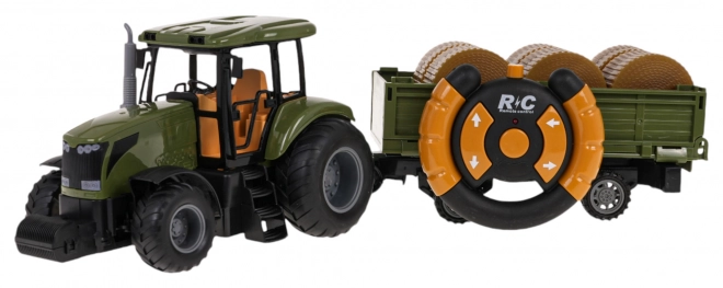Trækker med grøn trailer R/C