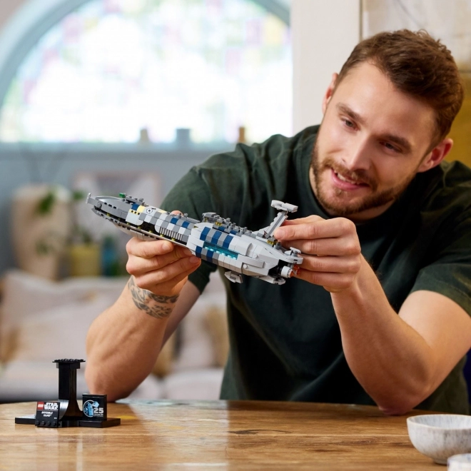 Byggesæt LEGO Star Wars Den Usynlige Hånd