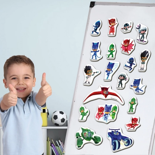 Kreativ leg med heltene fra PJ MASKS