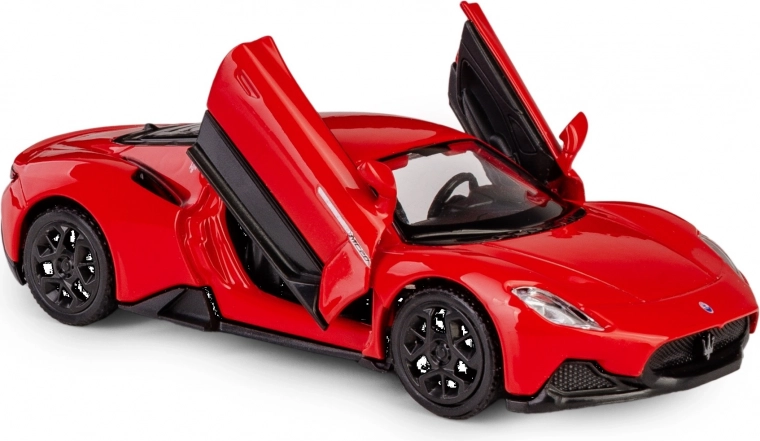 Åbne døre og detaljeret interiør