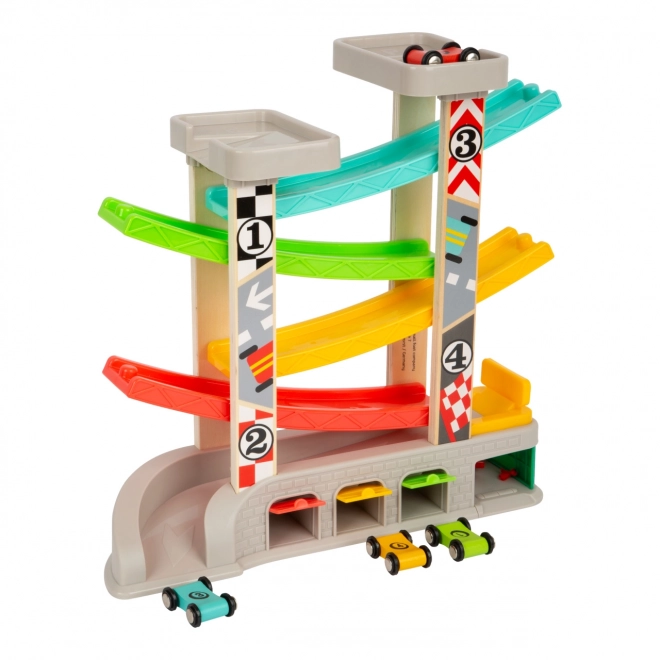 Racerbane med parkeringsplads og garager