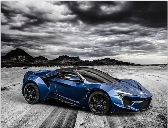Stilfuldt motiv FENYR SUPERSport