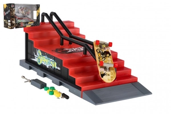 Skatepark - fingerboards skateboard skruelig med rampe plastik 8cm med tilbehør mix typer i æske 28x18cm