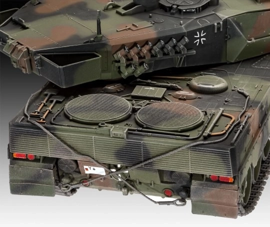Plastikmodel Leopard 2A6/A6NL