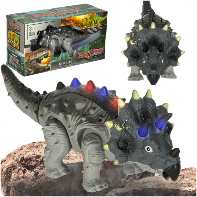 Interaktiv Triceratops Dinosaur på batterier