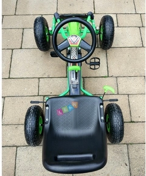 Pedaldrevet gokart med luftdæk + Oppustelige dæk + Justerbart sæde – Grøn
