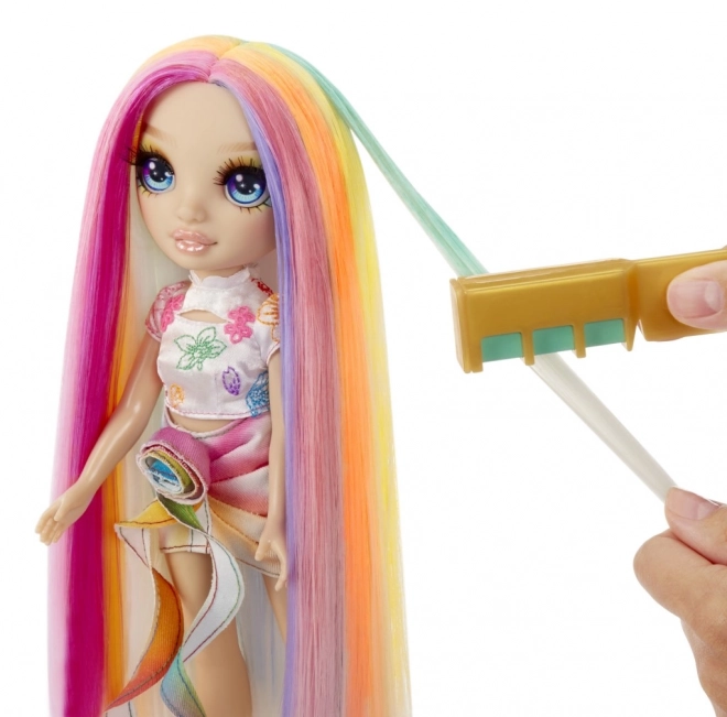 Rainbow High dukke med hårkridt