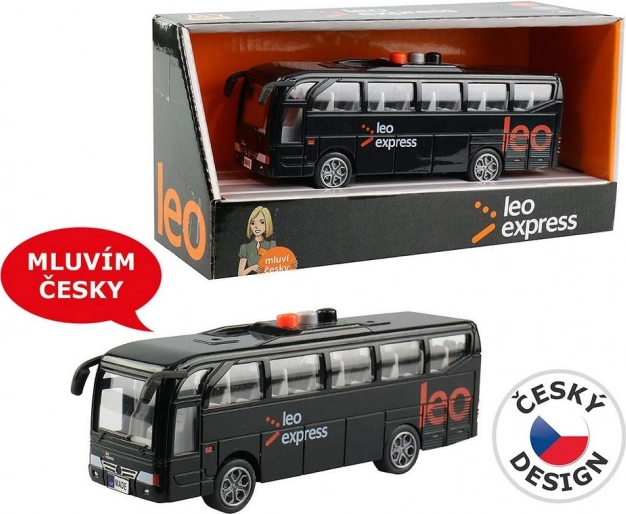 LEO EXPRESS bus med lys og meddelelser fra chauffør og besætning