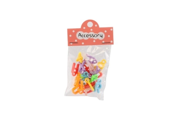 Plastperler – hjerter og bogstaver med snor