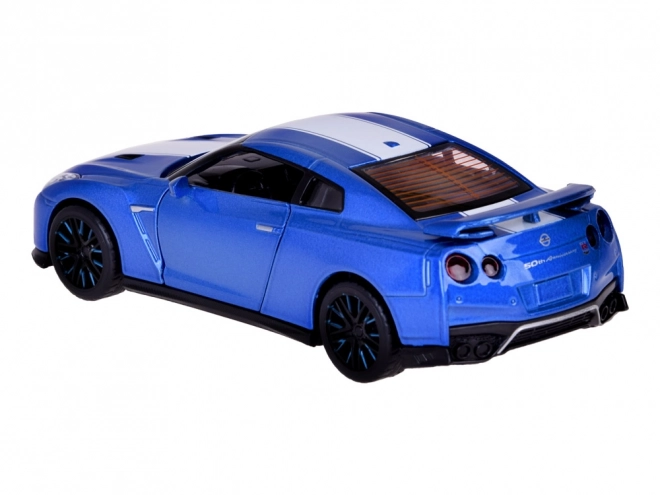 Bil Nissan GT-R med døre der kan åbnes