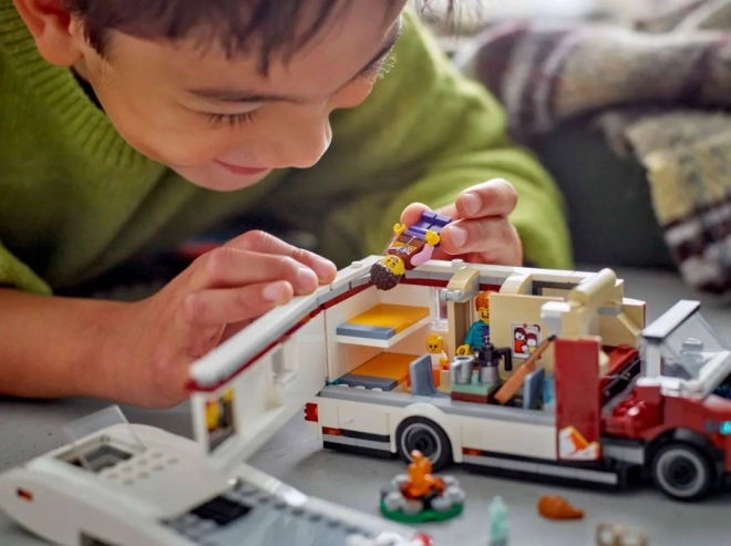 LEGO City 60454 Feriecampingvogn fyldt med eventyr