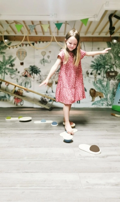 small foot balance- og eventyrsten