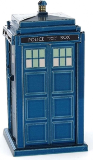 Ikonisk TARDIS som metalmodel