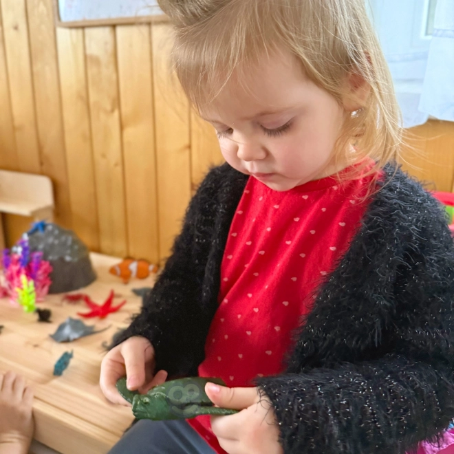 Sæt med havdyrfigurer