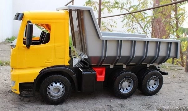 Stor børnedumper med blokering