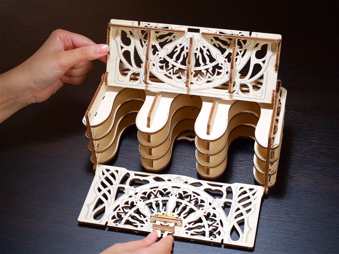 Kassette til samlerkort Ugears 3D tre6 mekanisk puslespil