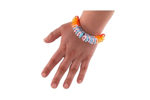 Plastperler – hjerter og bogstaver med snor