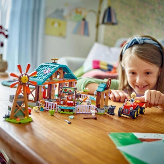 LEGO® Friends 42617 Dyrehospital på gården