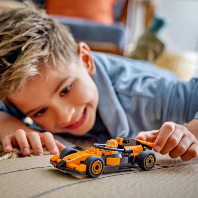 LEGO® City 60442 Formel 1 Kører med McLaren Racerbil
