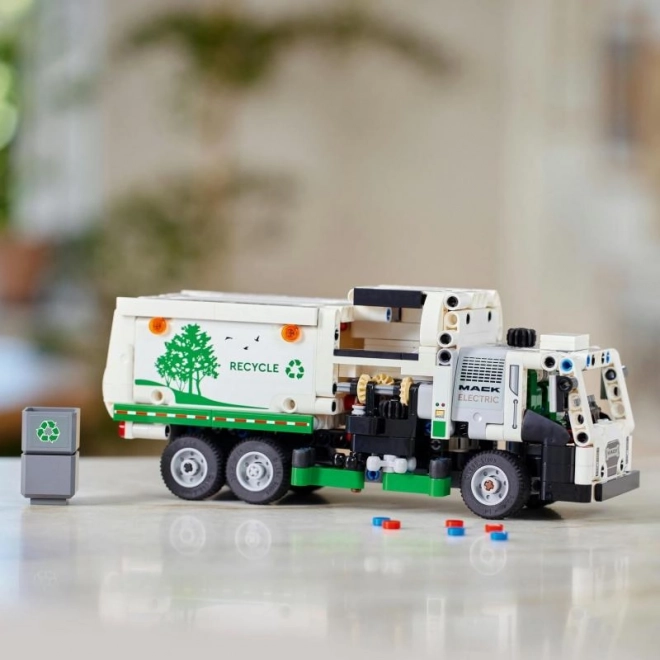 LEGO® Technic 42167 Skraldevogn Mack® LR Electric