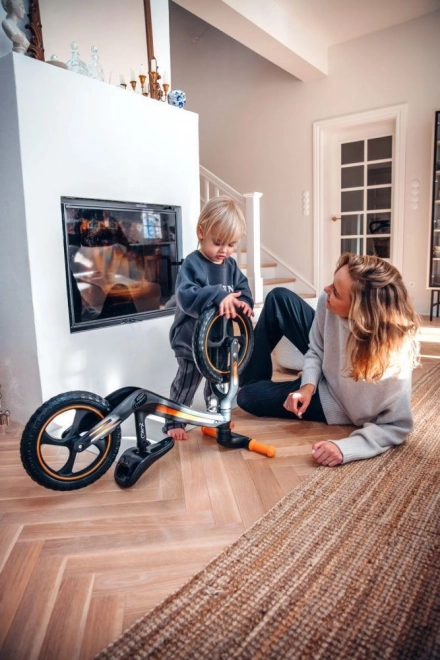 Balancerende cykel MoMi Mizo sort