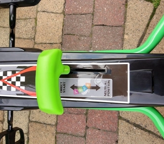 Pedaldrevet gokart med luftdæk + Oppustelige dæk + Justerbart sæde – Grøn