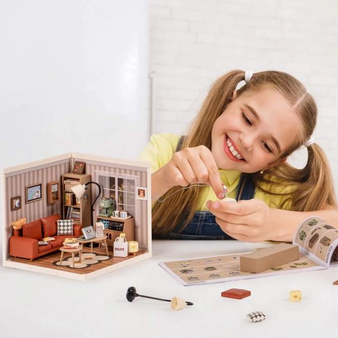 RoboTime miniatur dukkehus hyggelig dagligstue