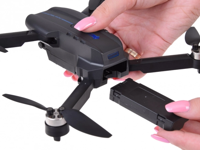 Sammenklappelig drone med kamera