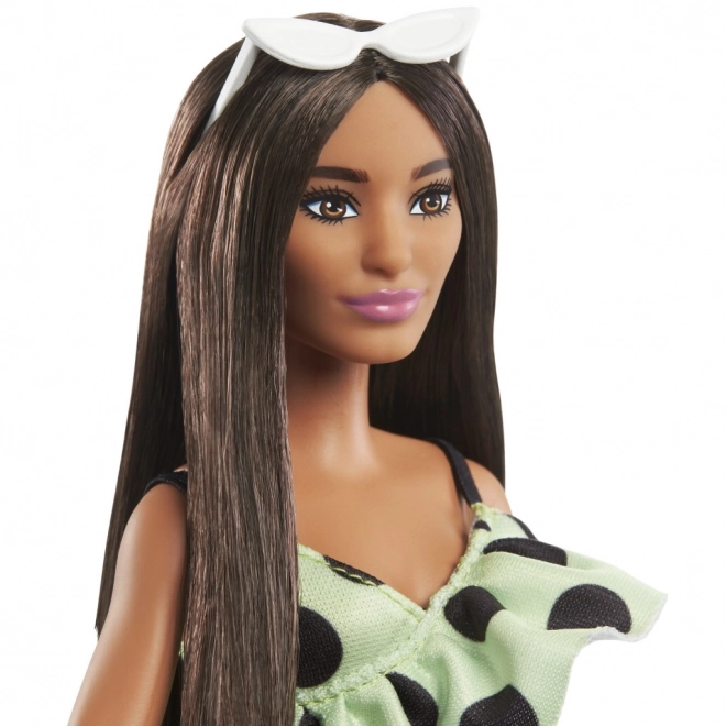 Barbie Fashionistas dukke i prikket buksedragt