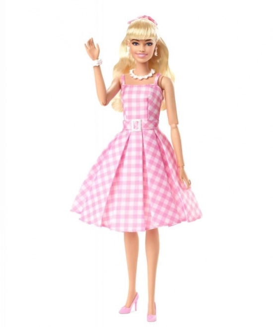 Filmdukke Barbie Margot Robbie som Barbie i lyserød kjole