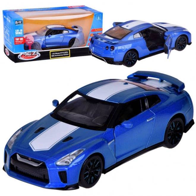 Bil Nissan GT-R med døre der kan åbnes