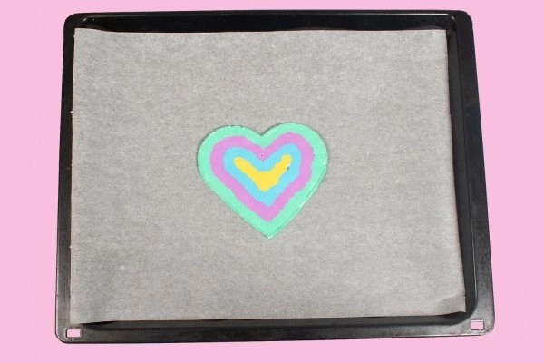 Playbox underlag til smelteperler formet som et hjerte